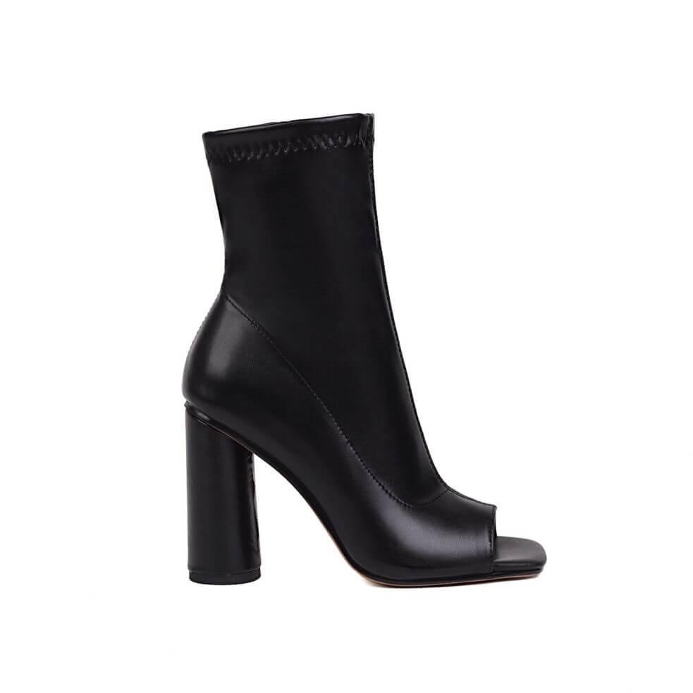 Stivaletti neri con tacco a blocco e punta aperta