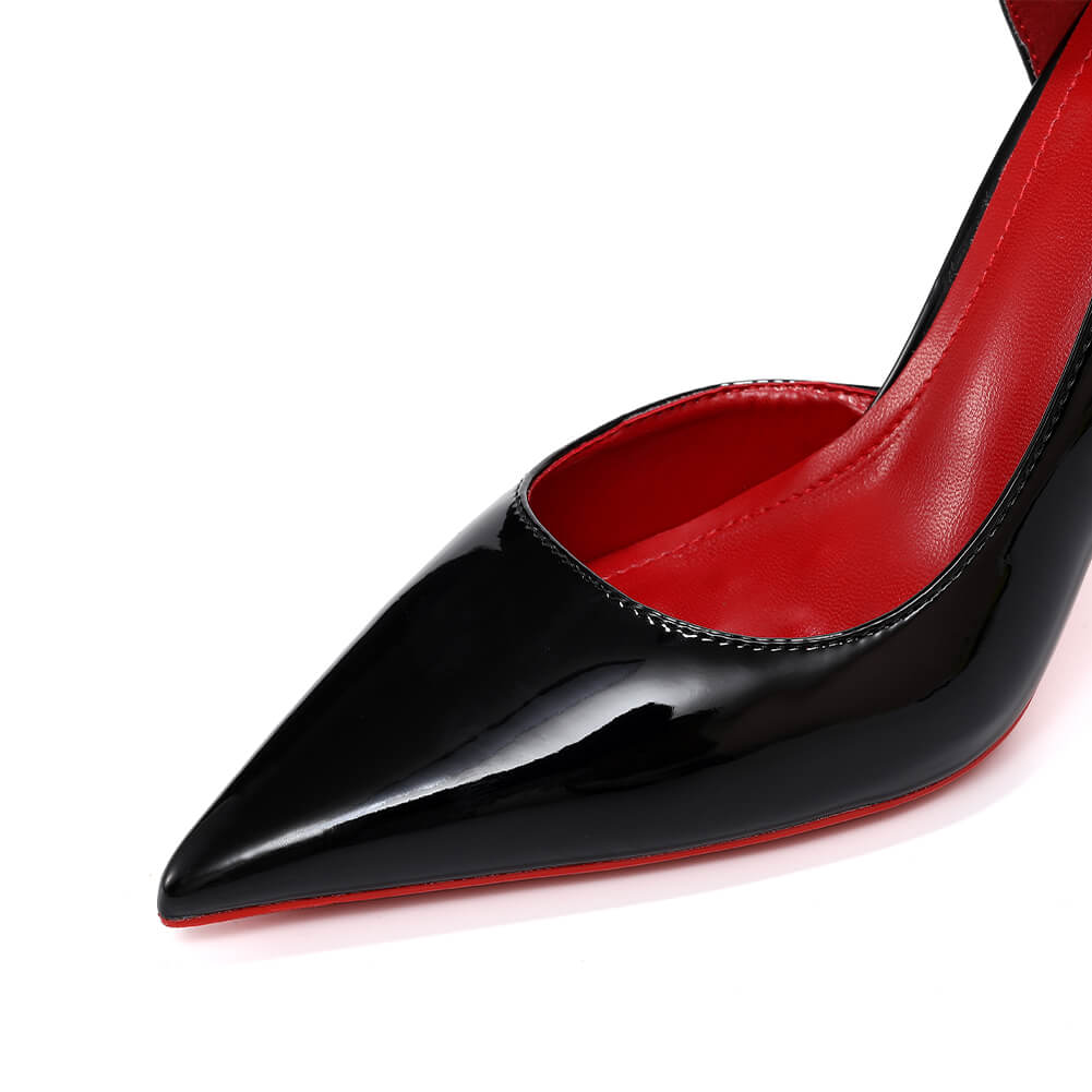 Stiletti neri con ritagli laterali