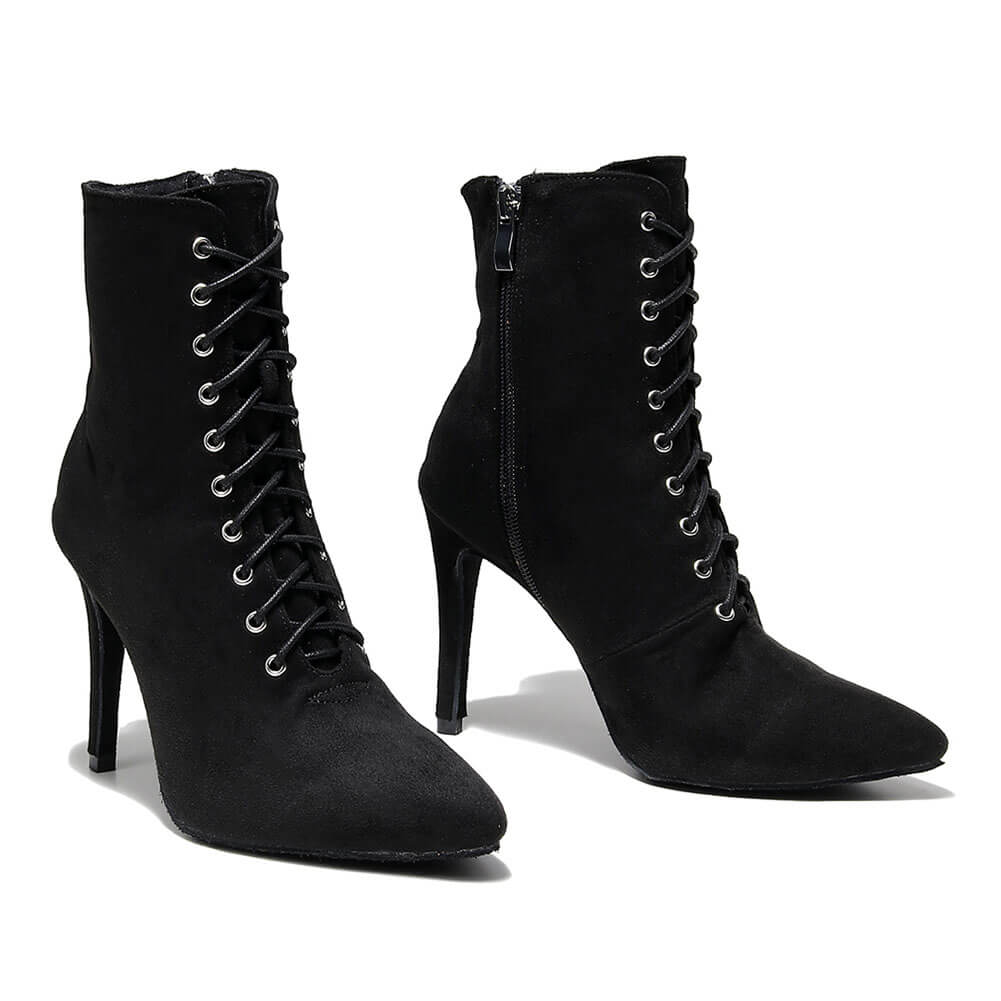 Stivali da ballo neri con lacci e punta chiusa