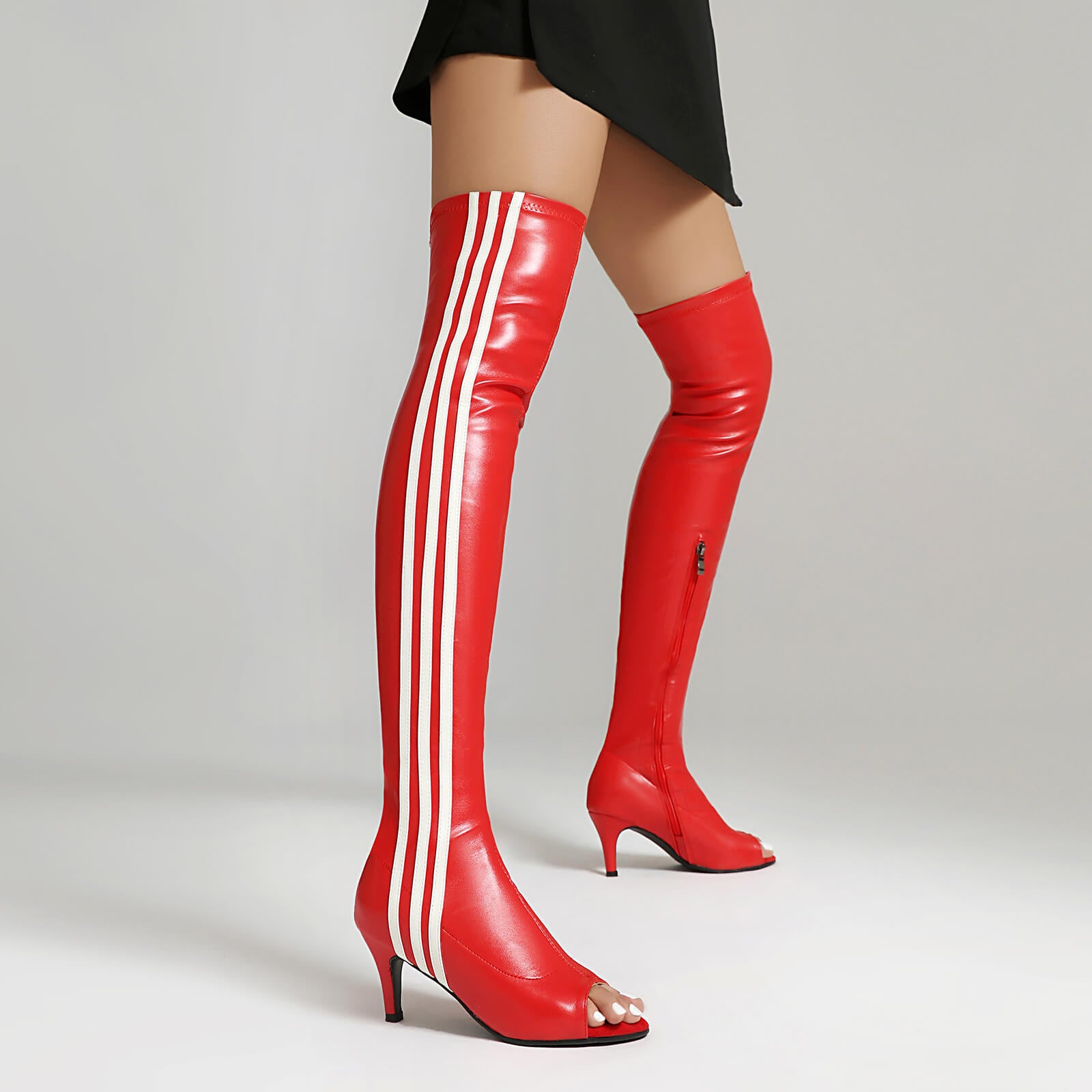 Stivali sopra il ginocchio con striscia laterale in pelle rossa