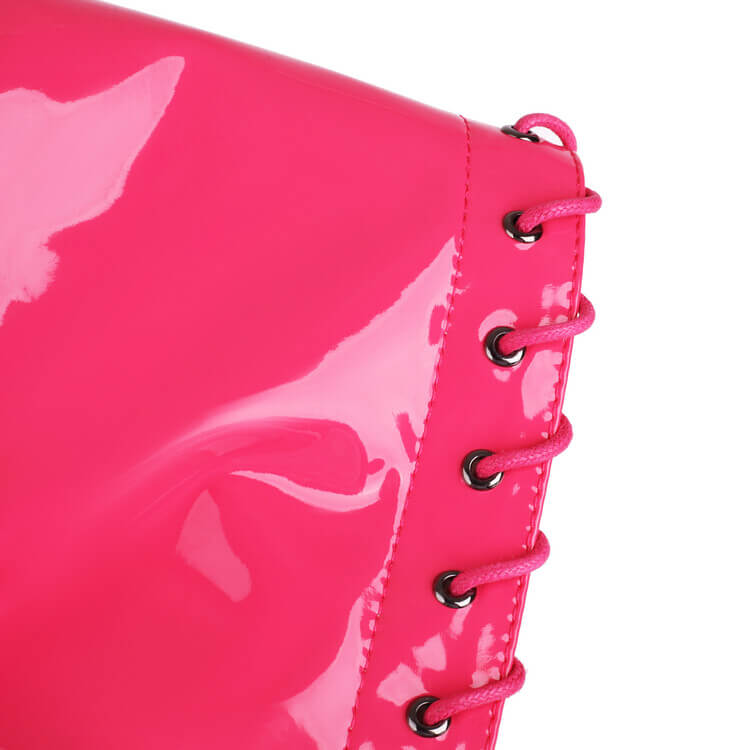 Stivali sopra il ginocchio con lacci in vernice rosso rosa