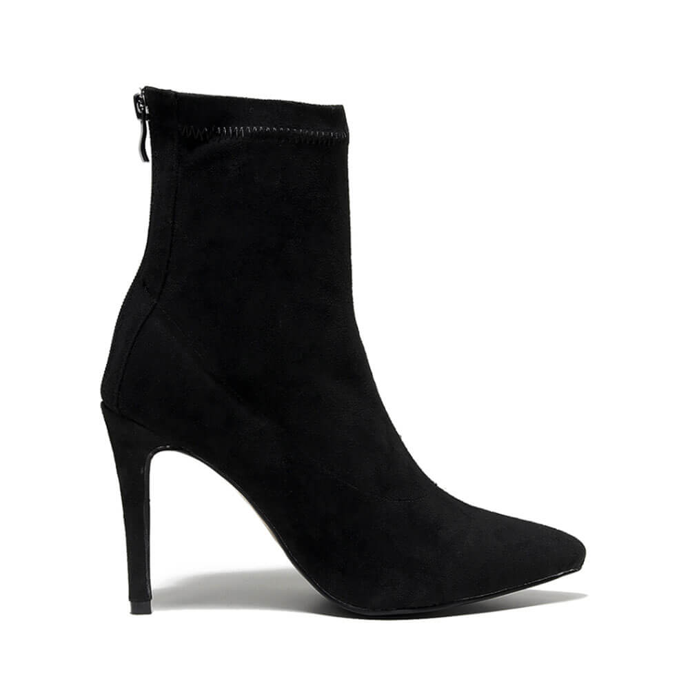 Stivali da ballo neri con punta chiusa e tacco alto da donna