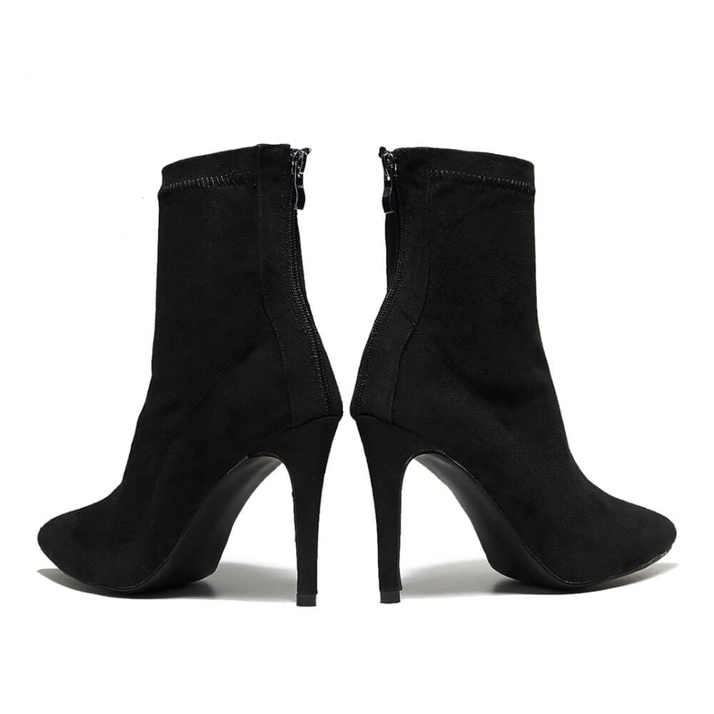 Stivali da ballo neri con punta chiusa e tacco alto da donna